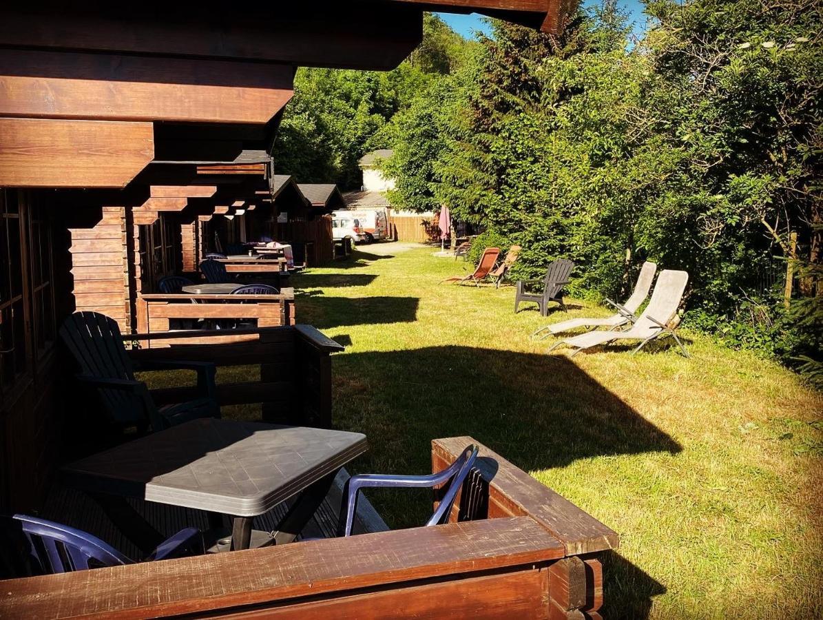 "Le Maloya" Chalets Independants -Chambre Balneo - Relais Motards Лакон Экстерьер фото