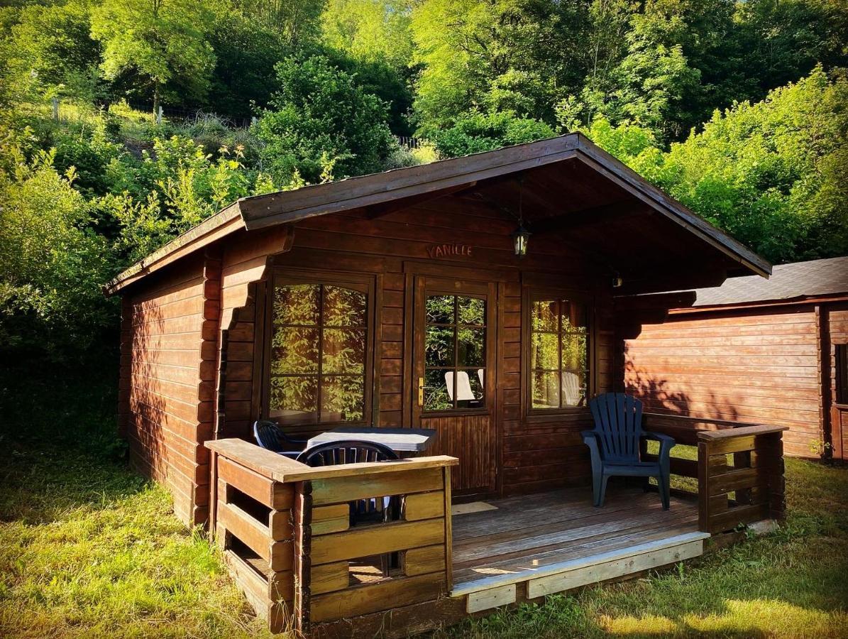 "Le Maloya" Chalets Independants -Chambre Balneo - Relais Motards Лакон Экстерьер фото
