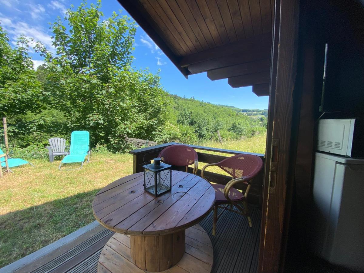 "Le Maloya" Chalets Independants -Chambre Balneo - Relais Motards Лакон Экстерьер фото