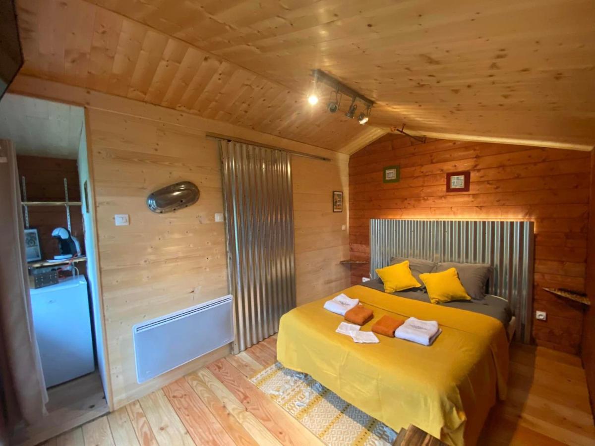 "Le Maloya" Chalets Independants -Chambre Balneo - Relais Motards Лакон Экстерьер фото