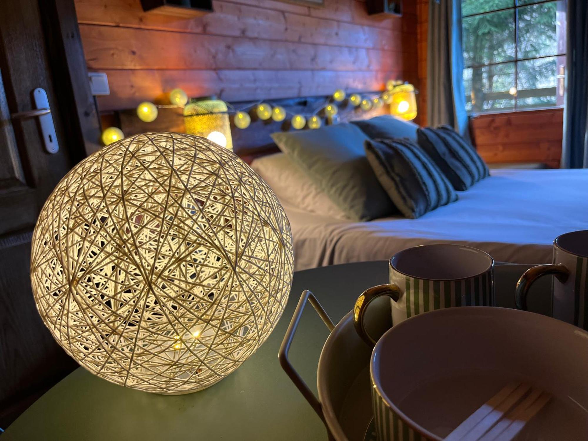 "Le Maloya" Chalets Independants -Chambre Balneo - Relais Motards Лакон Экстерьер фото
