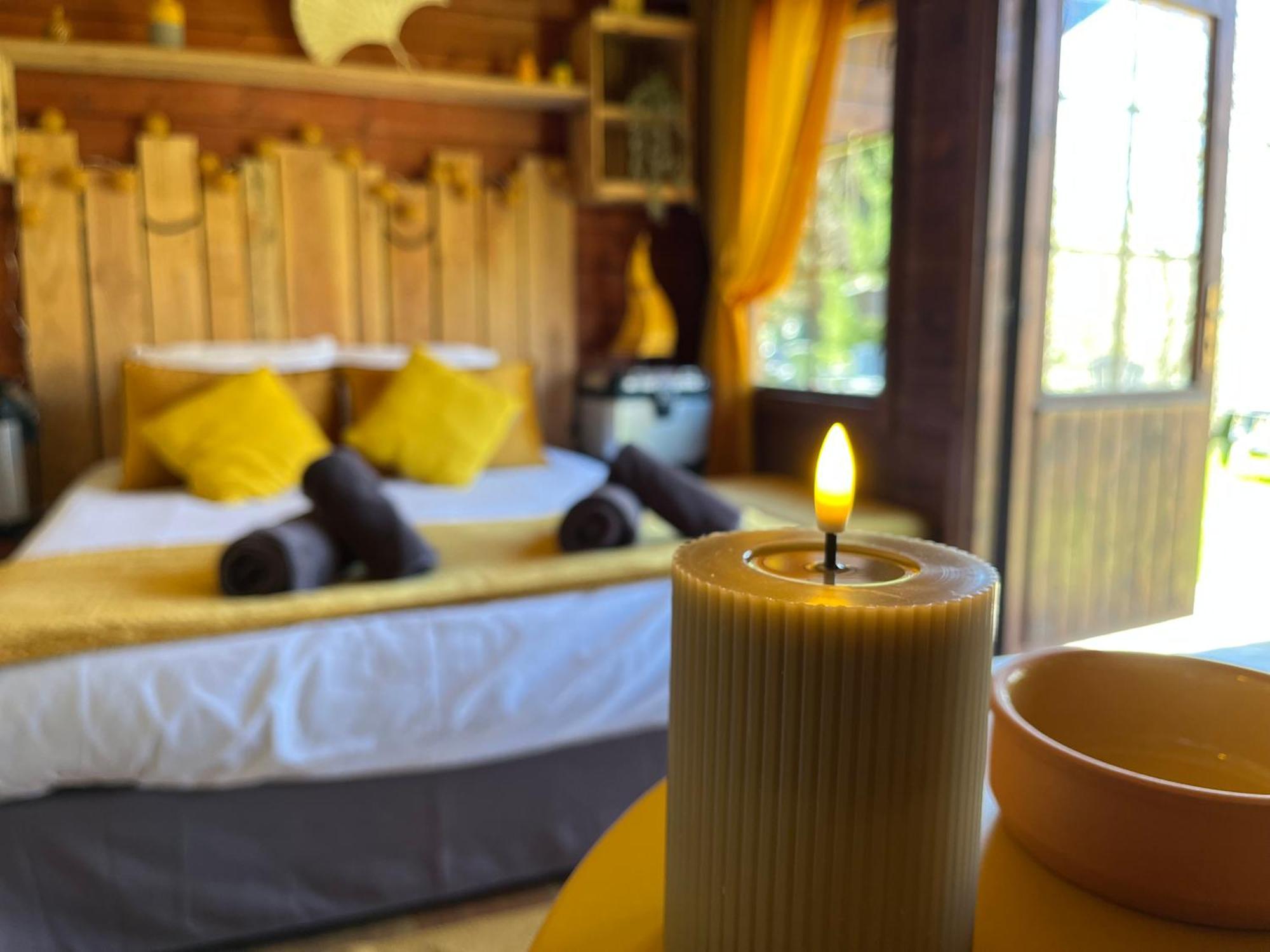 "Le Maloya" Chalets Independants -Chambre Balneo - Relais Motards Лакон Экстерьер фото