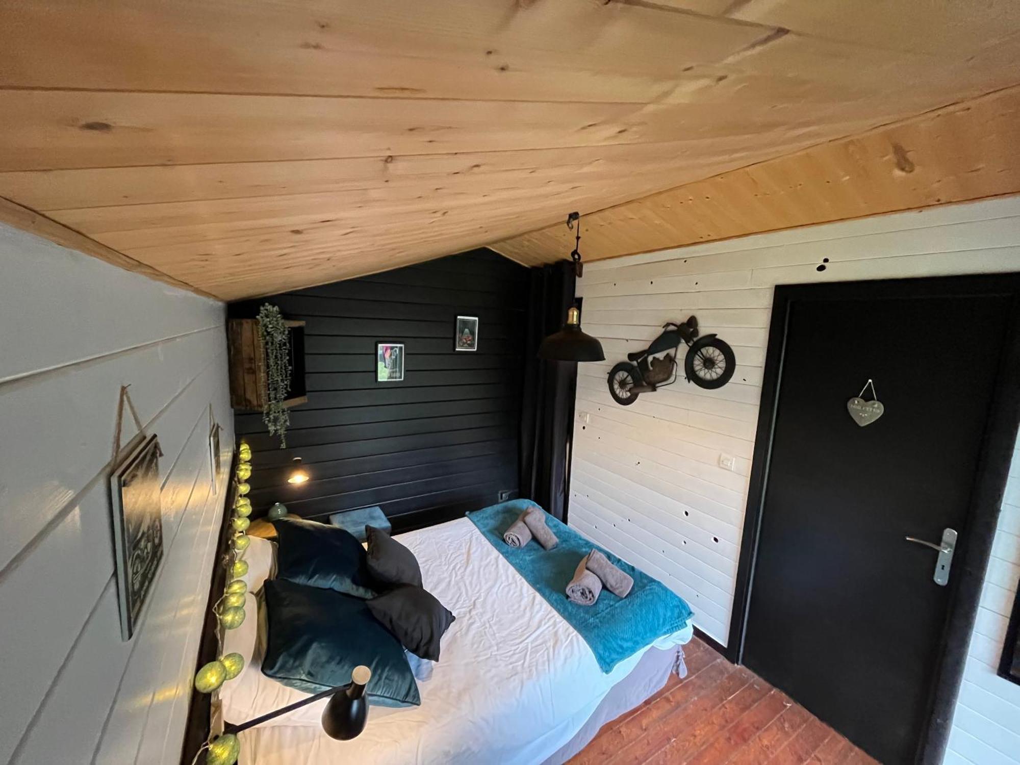 "Le Maloya" Chalets Independants -Chambre Balneo - Relais Motards Лакон Экстерьер фото